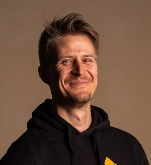 Kimmo Saksi, Rakennusinsinööri.